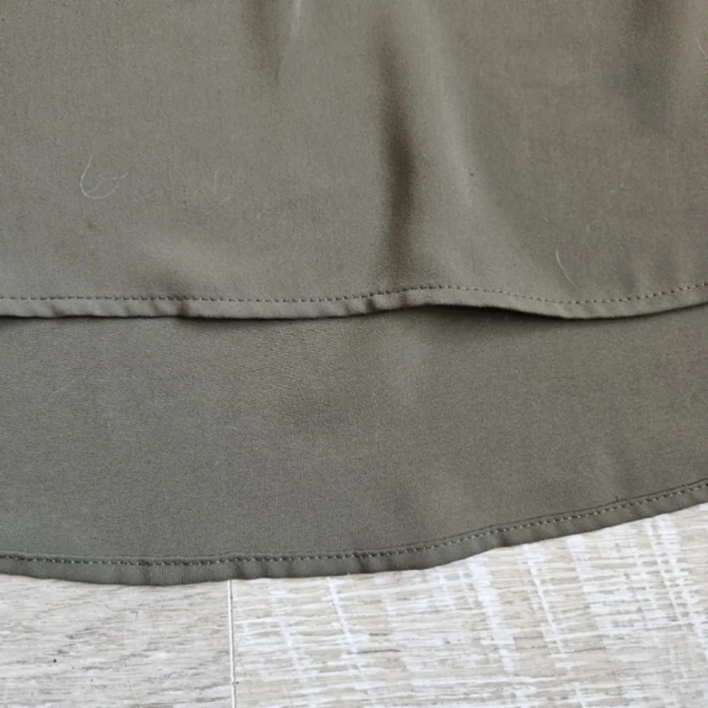 Elie Tahari No Collar Tunic Blouse - Picture 10 of 13